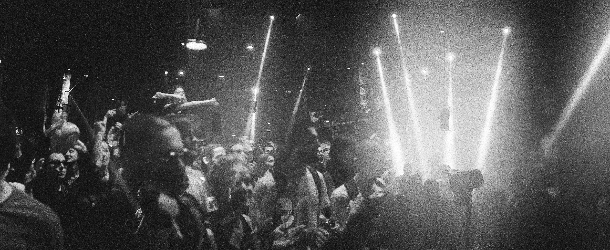 Full Width 000096770014.jpg