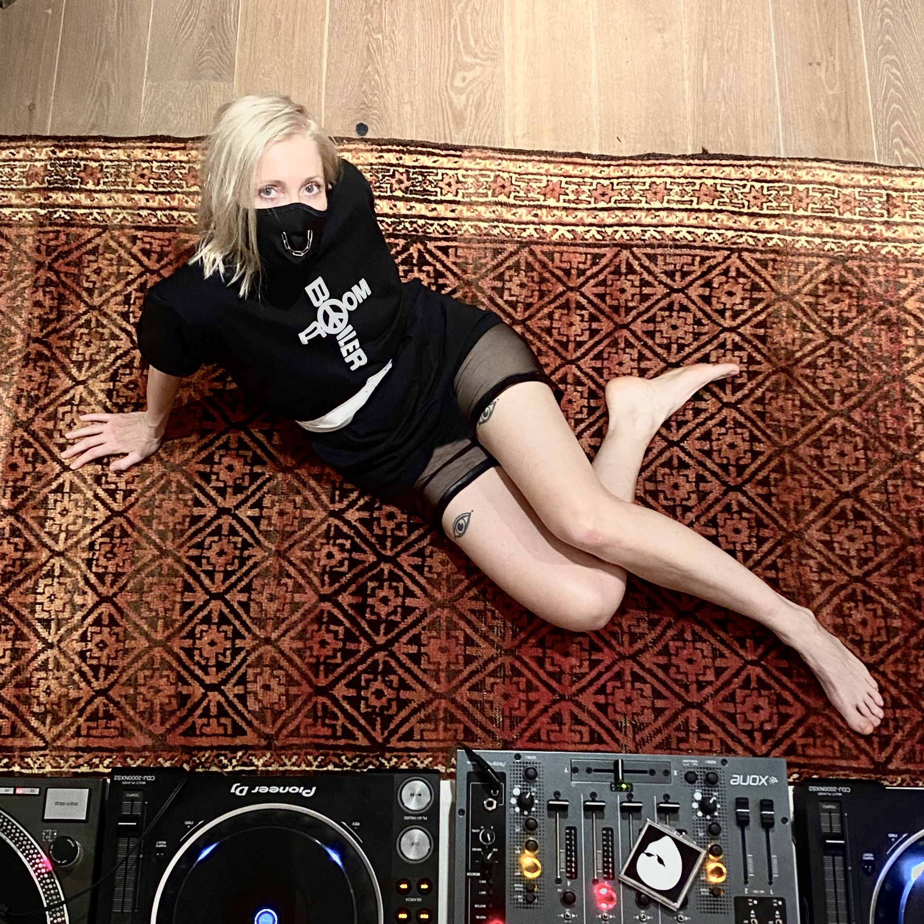 EllenAllien_Boiler_Isolation2.JPG