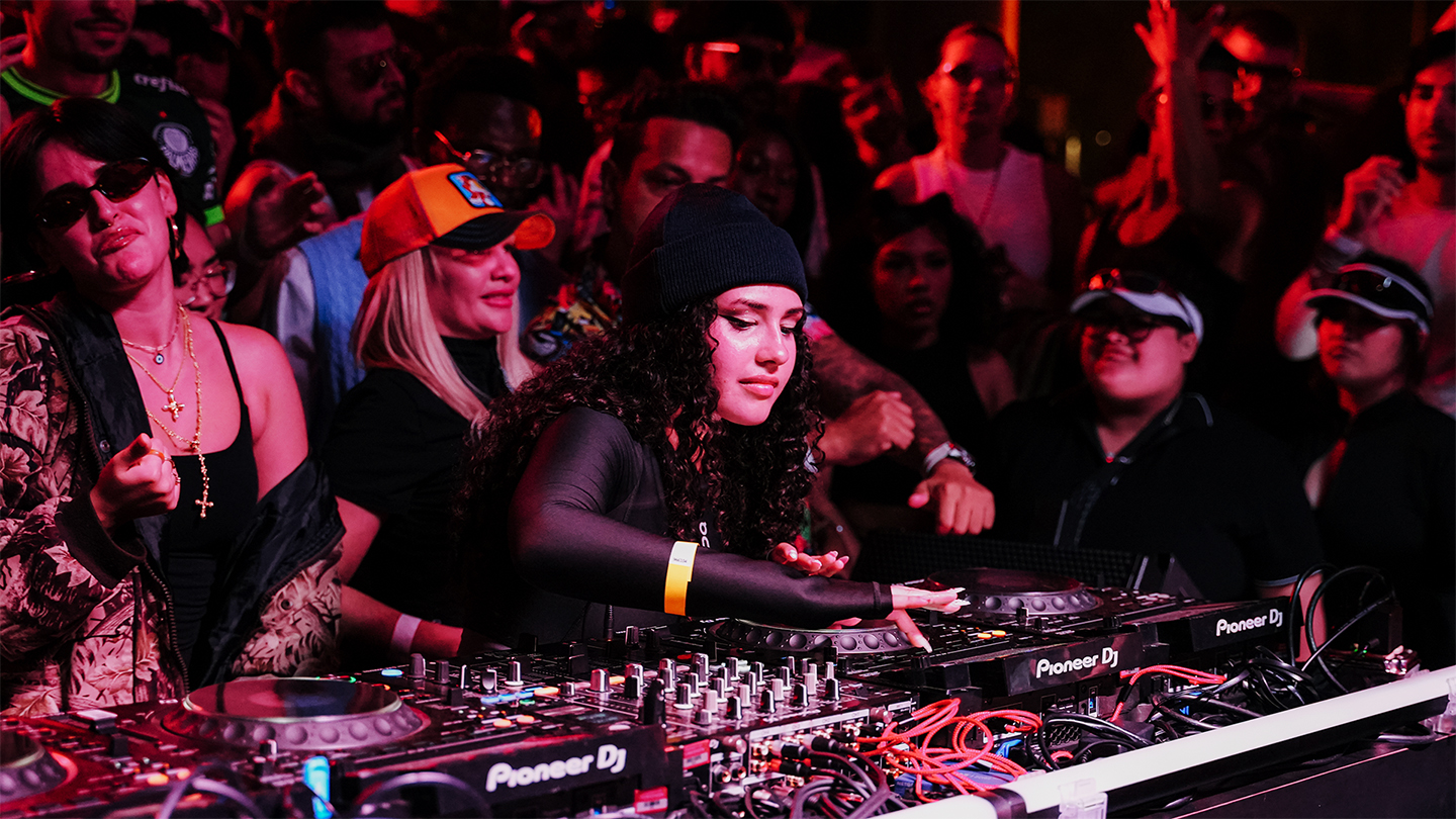 Boiler Room x On: Miami - BOILER ROOM